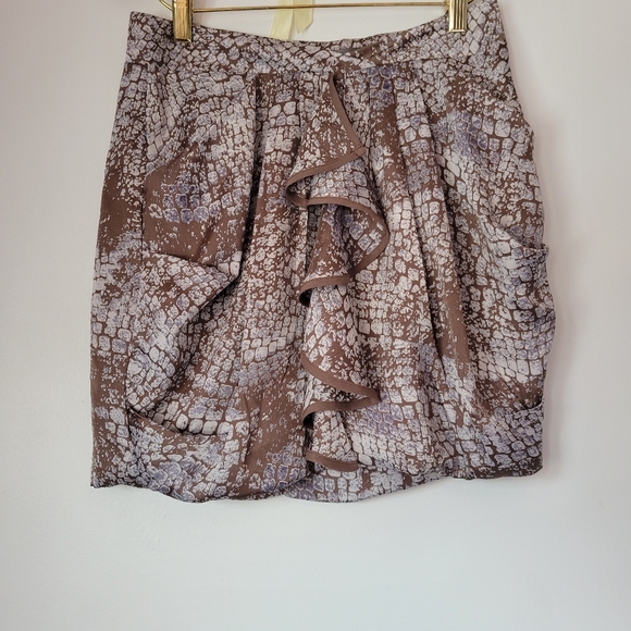 Skirt - Picture 1 of 4